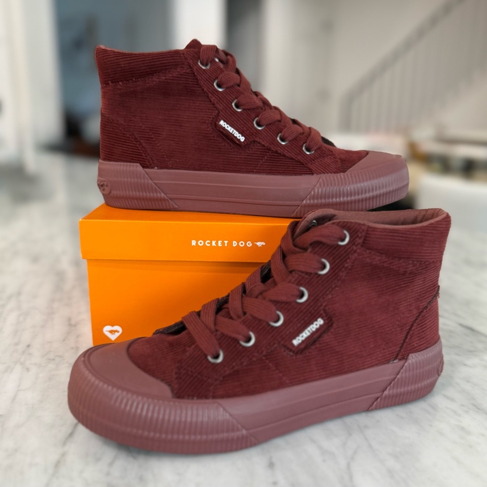 NWT Rocket Dog Women's Sneakers 7M - Maroon  Cheery Hi Flaxville Corduroy